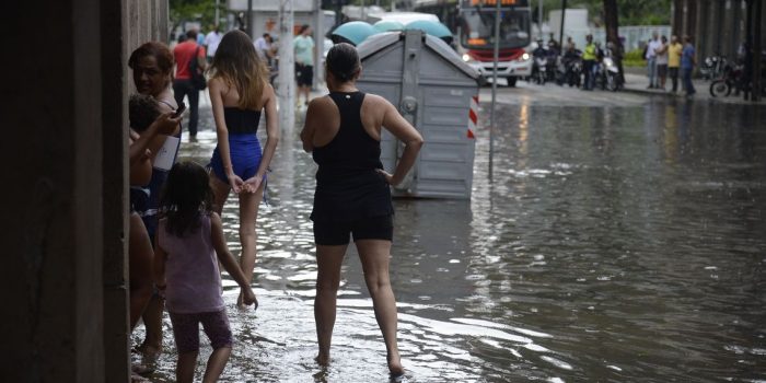 Chuvas diminuem e Rio de Janeiro volta ao estágio de mobilização