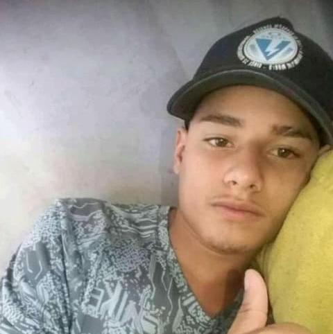 Jovem é executado  a tiros em  comunidade de  Nova Iguaçu