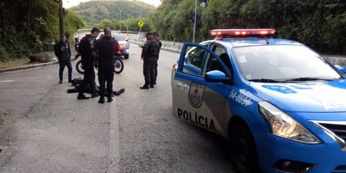 Bandido morre ao tentar assaltar PM do Choque na Grajaú-Jacarepaguá