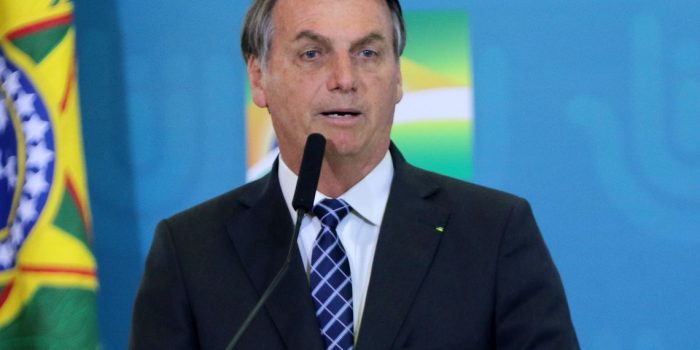 Apenas ministros titulares podem utilizar avião da FAB, diz Bolsonaro