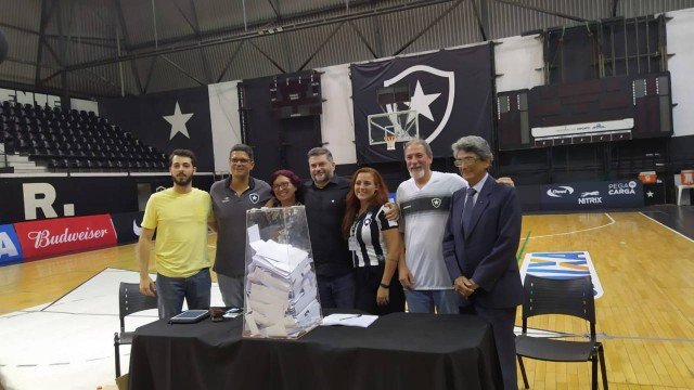 Botafogo vai recorrer na Justiça de suspensão do projeto de clube-empresa