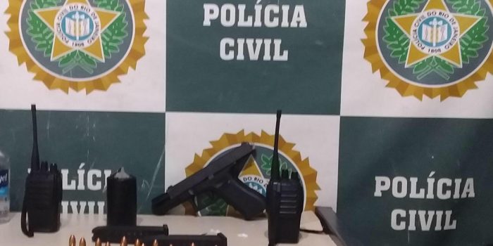 Policiais Civis Prendem em Flagrante o Chefe da favela da  Palmeirinha e dois seguranças dele