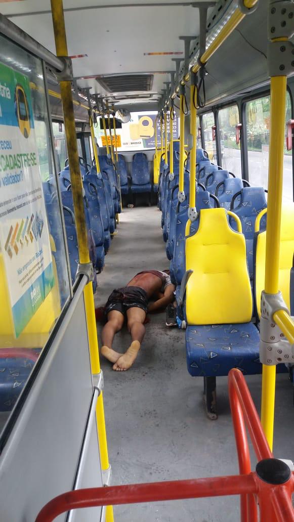 Homem executado em ônibus no Recreio já tinha sido preso por tráfico de drogas