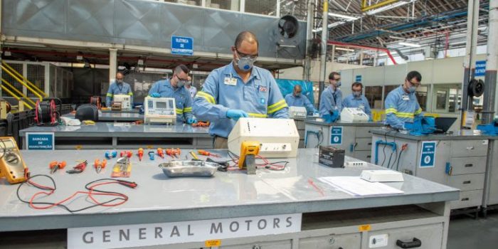 Fábricas da GM já receberam 91 respiradores para conserto
