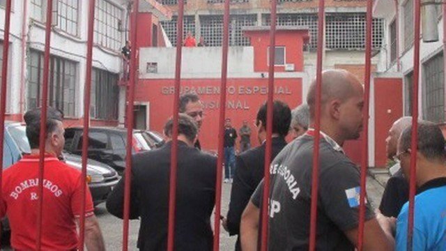 Bombeiro preso no Rio tem diagnóstico positivo para Covid-19