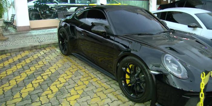 Polícia pedirá para que carros de luxo apreendidos em operação sejam leiloados
