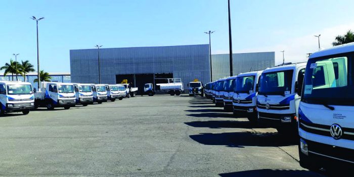 Prefeitura de Praia Grande recebe 21 caminhões da Volkswagen Caminhões e Ônibus