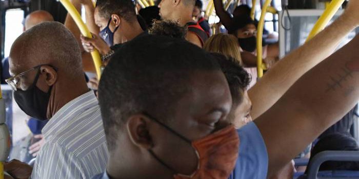 Transporte compromete mais de um terço da renda de moradores das comunidades do Rio