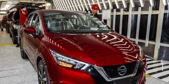Nissan inicia produção do Novo Versa para o Brasil