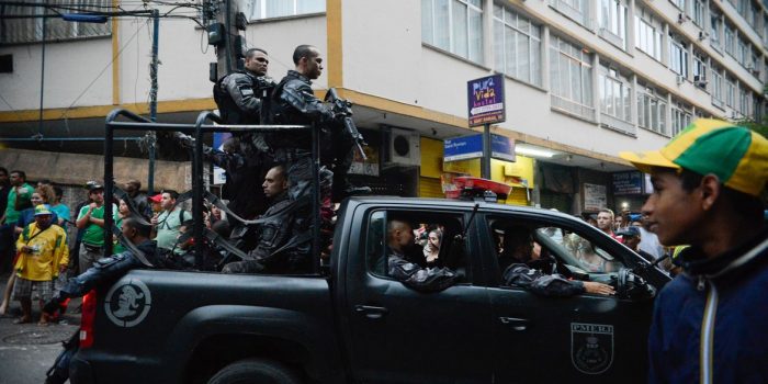 Suspensão de operações policiais no Rio reduz mortes em mais de 70%