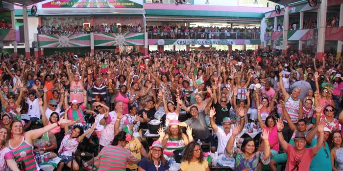 Prefeitura do Rio libera eventos em quadras de escola de samba
