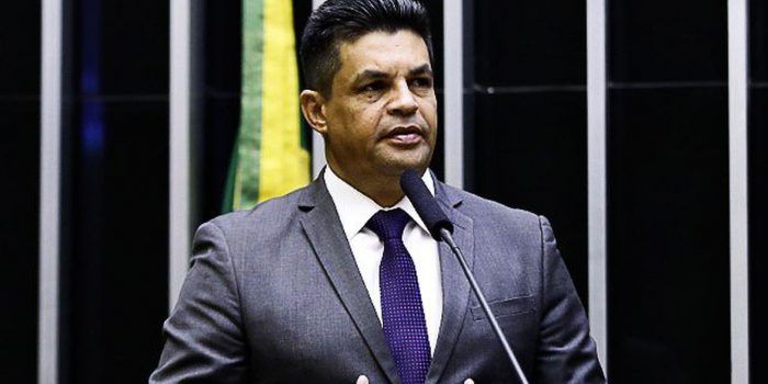Câmara confirma cassação de deputado Manuel Marcos