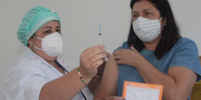 Nova Iguaçu retoma vacinação de segunda dose nesta quinta-feira 