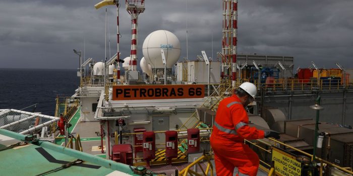 Petrobras assina acordo no pré-sal da Bacia de Santos