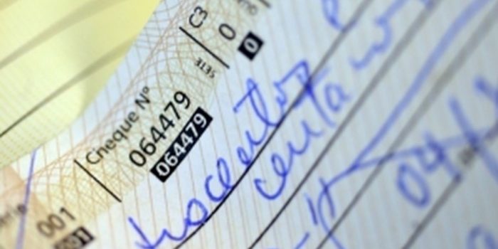 Juros do cheque especial e crédito não-consignado caem em julho
