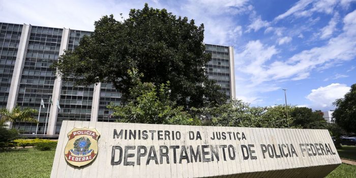 Polícia Federal combate fraudes em contratos na Docas do Rio