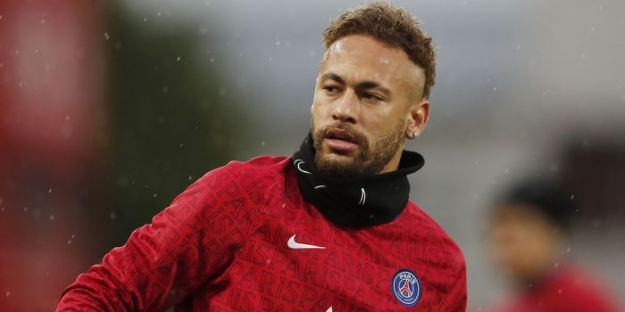 Neymar ainda vai jogar futebol por muitos anos, diz técnico do PSG
