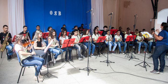 Jovens de orquestras sociais da Baixada participam de festival promovido pela OSB