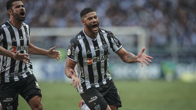 Atlético-MG chega a 99,83% de chances de título brasileiro após virar sobre o Flu e nem espera Fla x Ceará para festejar