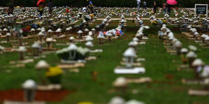 Senado aprova dia nacional em homenagem às vítimas da covid-19