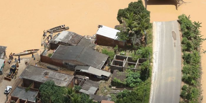 Sobem para sete os mortos no sul Bahia por causa das chuvas