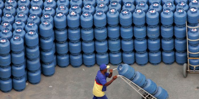 Presidente sanciona lei que destina R$ 300 milhões para o auxílio gás