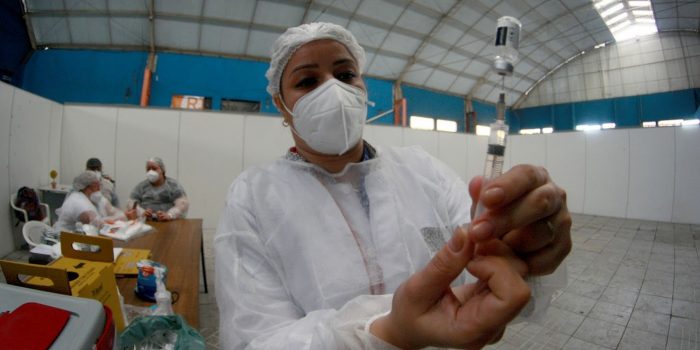 Nova Iguaçu segue com a vacinação contra Covid nesta quinta-feira