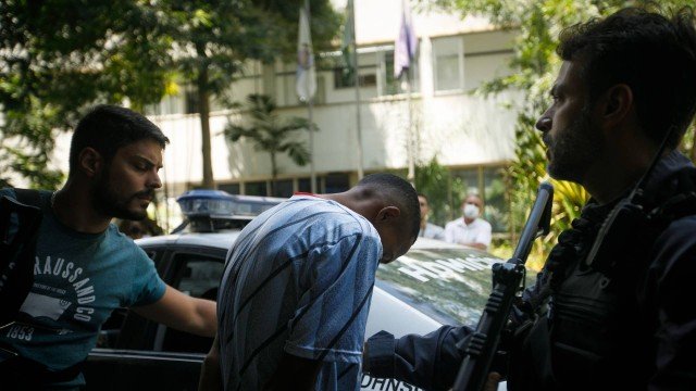 Polícia prende homem suspeito de assalto a ônibus em Maricá