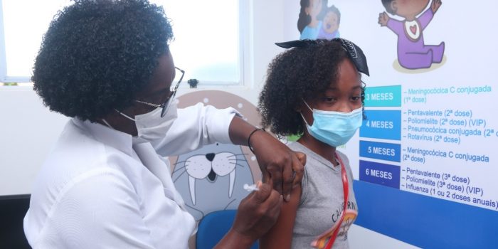 Crianças de 9 a 7 anos serão vacinadas nesta semana em Nova Iguaçu
