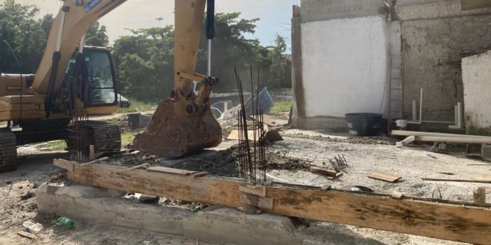 Prefeitura demole 20 imóveis irregulares no Rio de Janeiro
