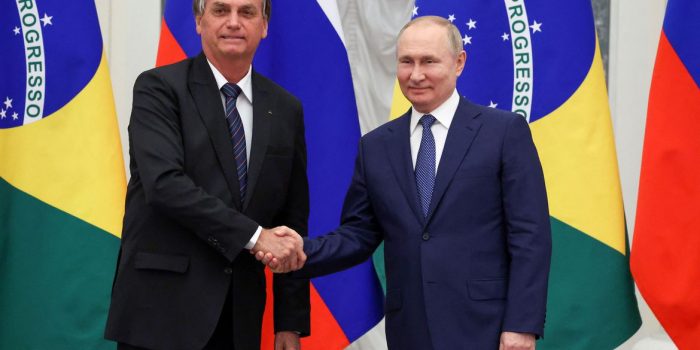 Bolsonaro diz que conversa com Putin foi “profícua”