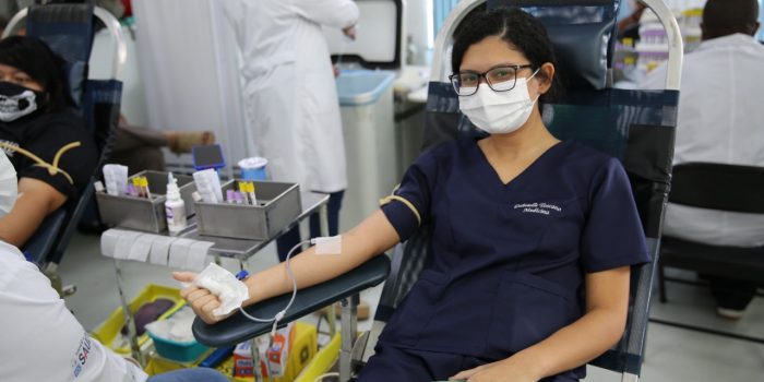 Doadores de sangue fazem mutirão no Hospital Moacyr do Carmo