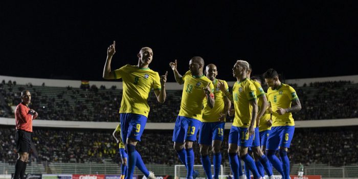 Brasil retoma topo do ranking e Fifa define potes do sorteio da Copa