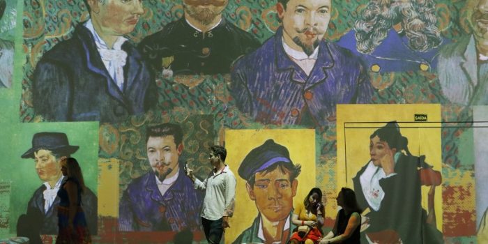 Casa França-Brasil oferece viagem imersiva pela obra de Van Gogh