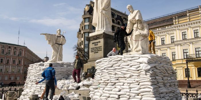 Guerra causou perda de quase 5 milhões de empregos na Ucrânia