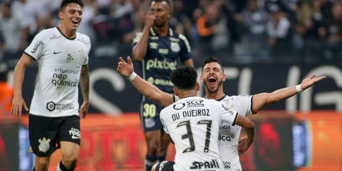 Corinthians atropela Santos e abre vantagem na Copa do Brasil