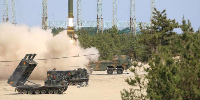 Coreia do Sul e EUA lançam mísseis em resposta a testes norte-coreanos