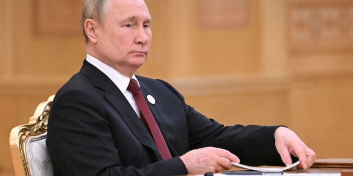 Rússia está aberta a diálogo sobre não proliferação nuclear, diz Putin