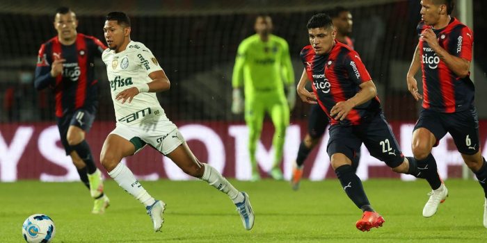 Palmeiras joga para garantir vaga nas quartas da Libertadores
