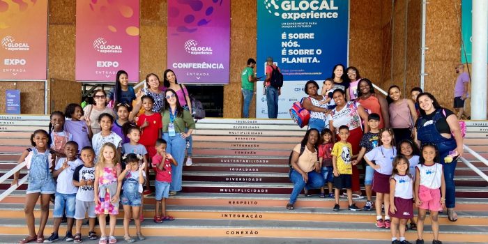 Crianças, jovens e adultos da Baixada Fluminense visitam a Glocal Experience 