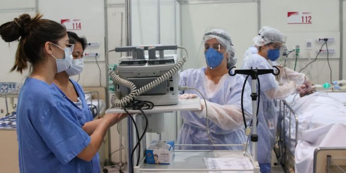 Congresso promulga piso salarial dos profissionais de enfermagem
