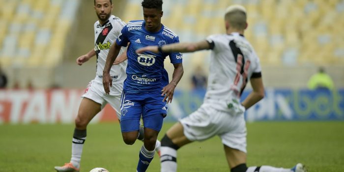 Cruzeiro recebe Vasco tentando garantir o acesso à Série A