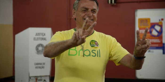Após votar no Rio, Bolsonaro diz estar confiante na vitória