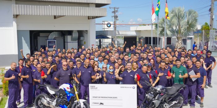 BMW Group inicia produção da F 900 R na planta Manaus