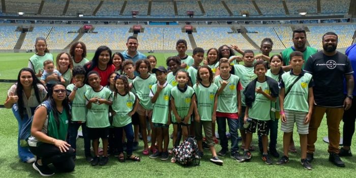 Crianças de Belford Roxo visitam o Maracanã pela primeira vez