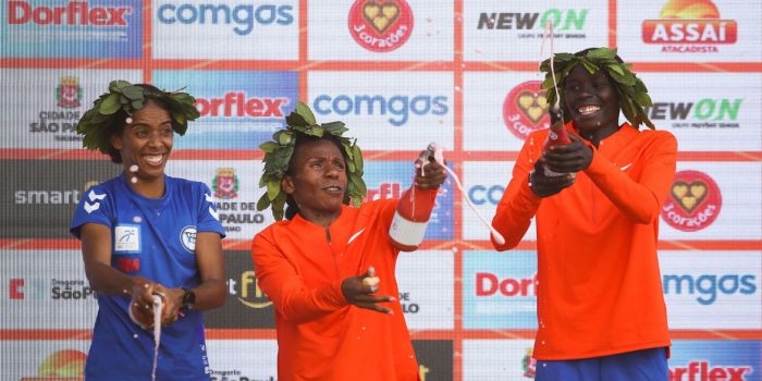 Queniana Catherine Reline vence corrida de São Silvestre