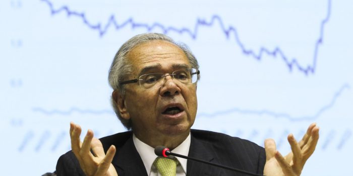 Políticas ruins podem abortar crescimento econômico, diz Guedes