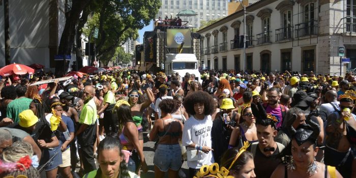 Bloco Fervo da Lud movimenta centro do Rio de Janeiro