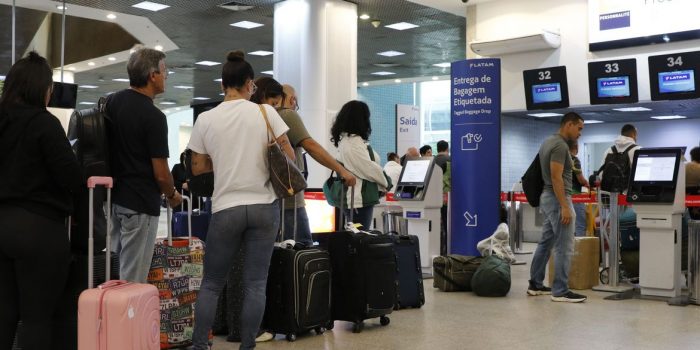 Gastos de brasileiros em viagens internacionais sobem 80,5% em janeiro