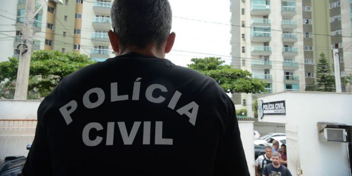 Polícia apreende adolescente que planejava ataque à escola no Rio
